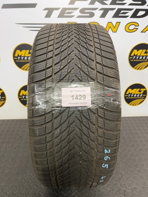 265/40 R20 104W Goodyear UltraGrip Performance 3 6.1mm (1429) part worn