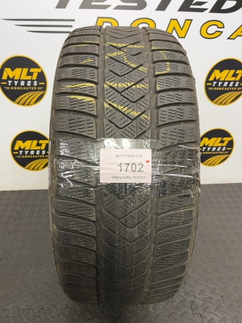 245/45 R19 102V Pirelli Sottozero 3 AO 5mm(1702)part worn free fitting available